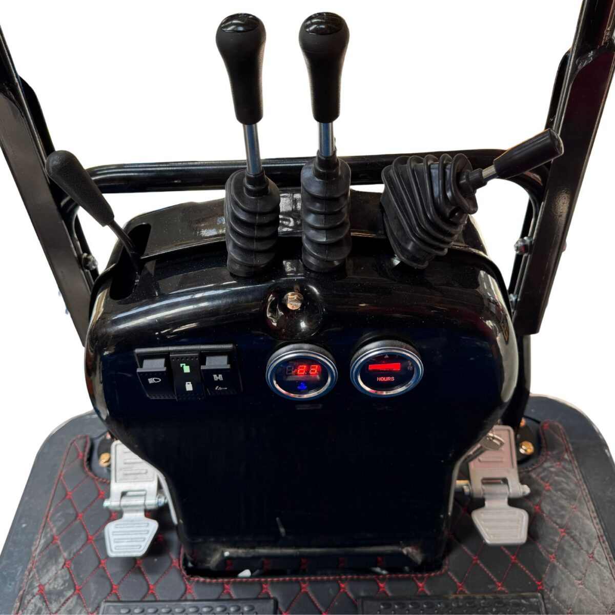 MINI PELLE 1T2 kubota 3 godets + pouce hydraulique + voie variable – Image 10